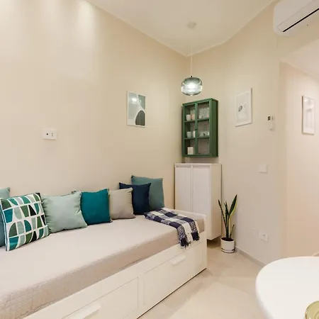 Sweet Hospitality - L Simon26 *